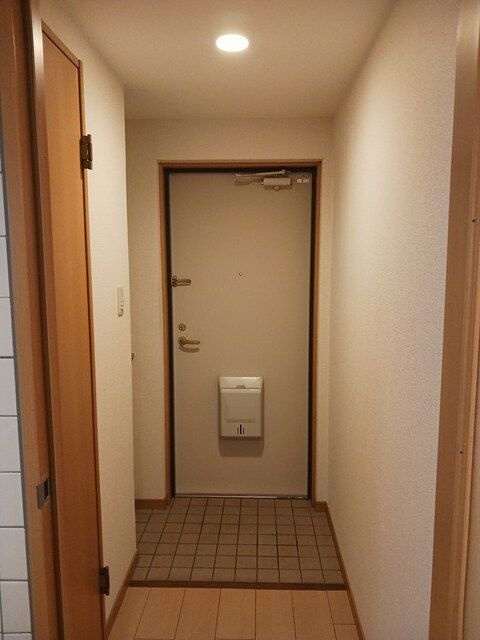 セイバリー仁川の玄関