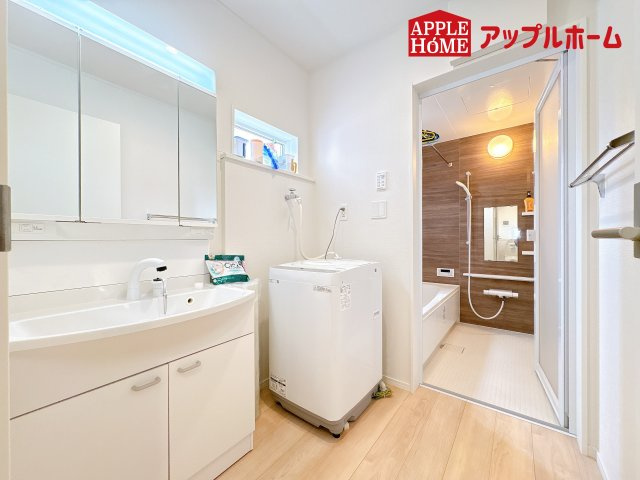 [中古戸建] 加須市久下の独立洗面台