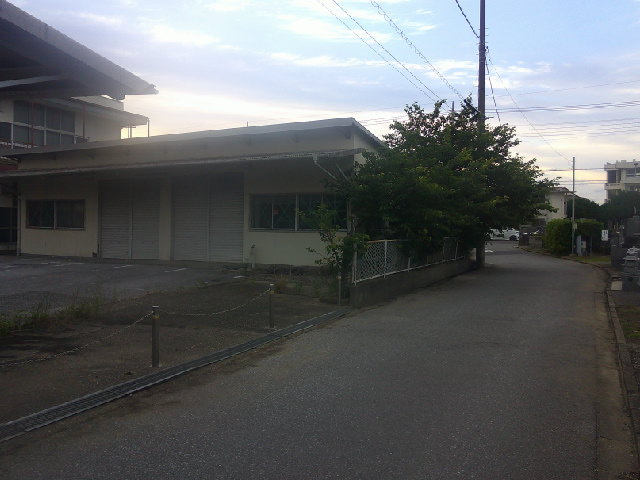 茂原市高師町３丁目の倉庫の周辺