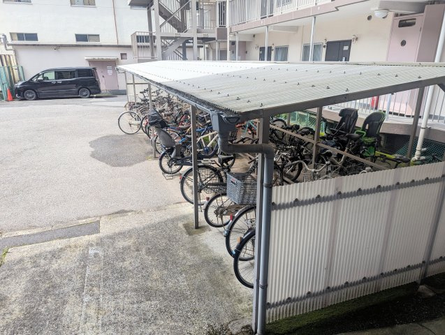 エムエフ両国の駐輪場