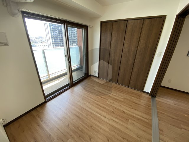 プリエール高井田の寝室