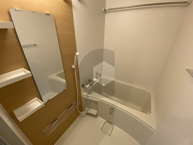 プリエール高井田の浴室