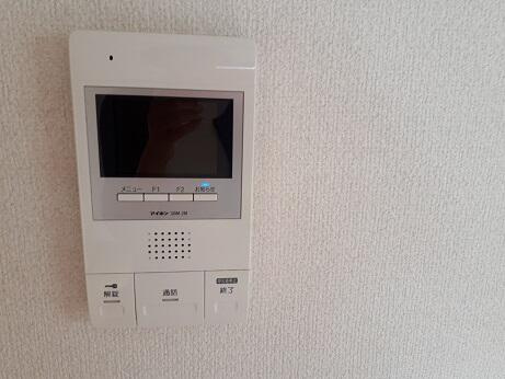 テレビ付インターホンです。