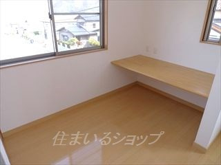 広島市安佐北区真亀５丁目のテラスの寝室|書斎