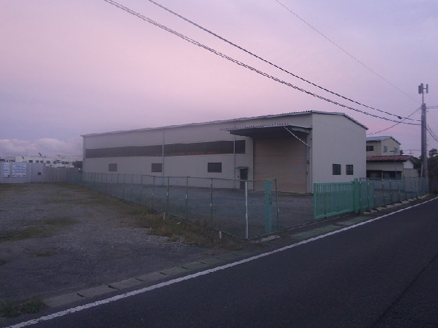 大網白里市柳橋の倉庫の外観