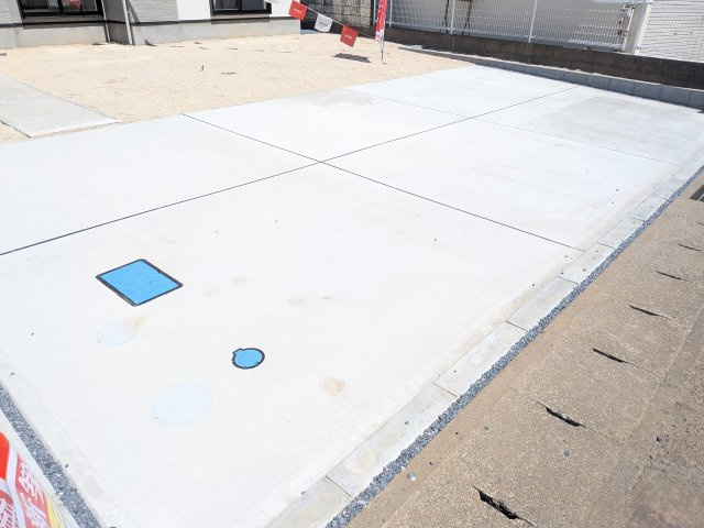 龍ケ崎市松葉　5期　新築戸建ての駐車場|駐車は4台可能です♪