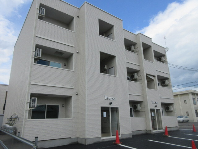 Bruno（ブローノ）