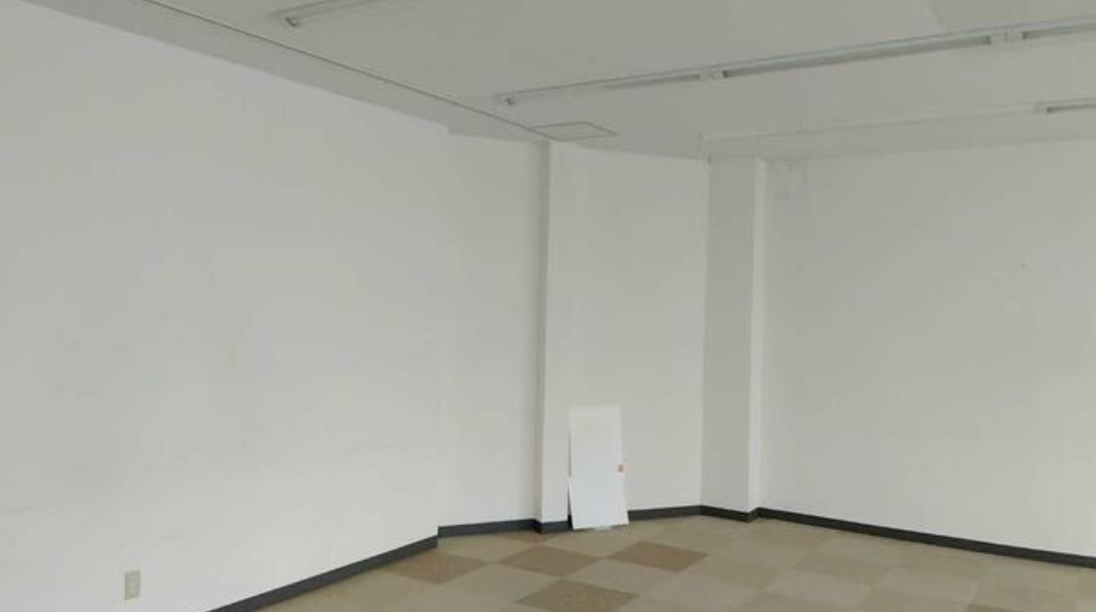 栗東市綣４丁目の店舗事務所の内装