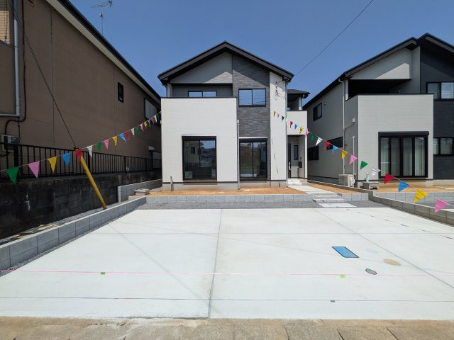 取手市井野台　5期　新築戸建て　1号棟の前面道路含む現地写真|陽当たりや敷地の広さをご確認できます！
本日のご見学も可能です♪
お気軽にお電話またはお問い合わせください。
