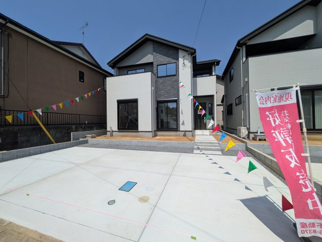 取手市井野台　5期　新築戸建て　1号棟の外観|【月々7万円台〜】
写真だけでは伝わらない快適さを、ぜひ現地で体感しませんか？
即日見学可能です！平日のご案内も可能です♪
お気軽にお問合せください！

