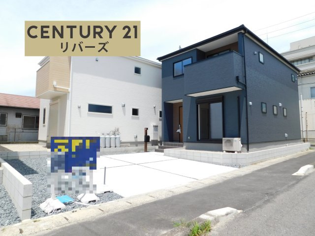 津島市立込町２丁目の新築一戸建の前面道路含む現地写真|☆２号棟☆　　新価格！！いつでもご案内出来ます♪（お問合せ当日、平日、水曜、夜間でもＯＫ）　開放感のある角地！　敷地４０．３９坪！　駐車並列２台ＯＫ！　ゆとりのある５ＬＤＫプラン！　南面に庭付き♪