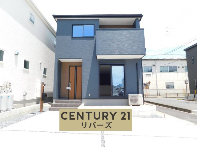 津島市立込町２丁目の新築一戸建の外観|☆２号棟☆　　新価格！！いつでもご案内出来ます♪（お問合せ当日、平日、水曜、夜間でもＯＫ）　開放感のある角地！　敷地４０．３９坪！　駐車並列２台ＯＫ！　ゆとりのある５ＬＤＫプラン！　南面に庭付き♪