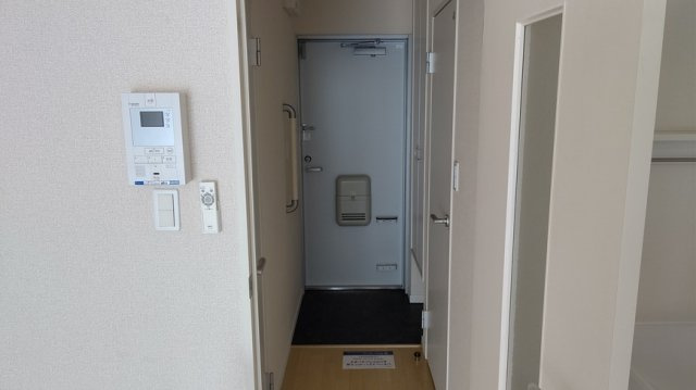 レオネクストハピネスの玄関