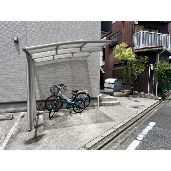 レクサス1439　名古屋市賃貸 仲介手数料無料の駐車場