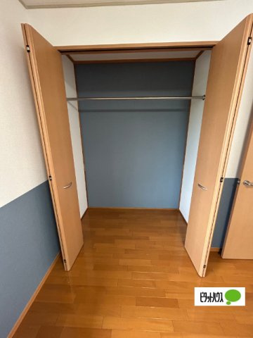 セジュール出戸町Bの収納|洋室