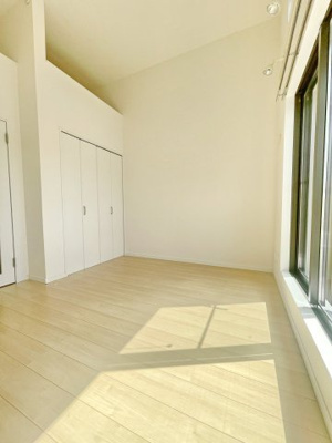 【内装】Casa Mila II～カーサミラ2～