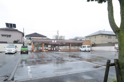 セブン-イレブン 青梅河辺東店まで220ｍ