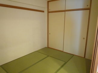落ち着いた雰囲気の和室♪