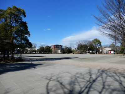 厚木中央公園まで350ｍ