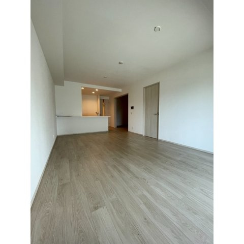 レ・ジェイド岐阜　402号室の居間・リビング|お問い合わせは美濃善不動産駅前店へ！