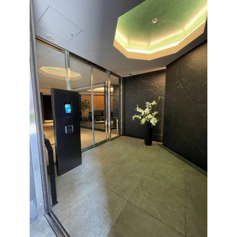 レ・ジェイド岐阜　402号室のエントランス|お問い合わせは美濃善不動産駅前店へ！