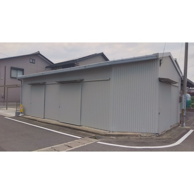 岐阜市六条東２丁目の倉庫の外観