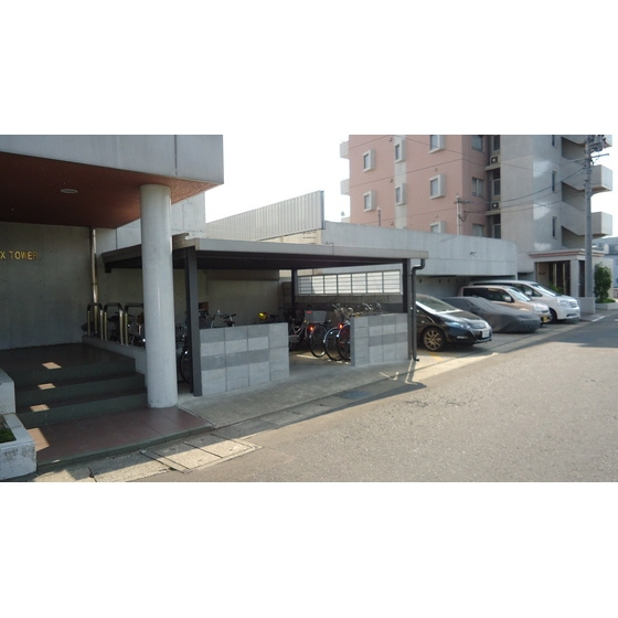岐阜市萱場南１丁目のアパートのその他|駐輪場