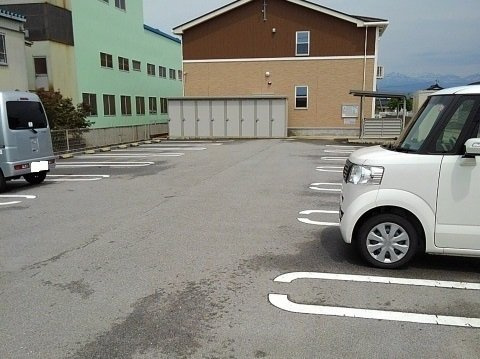 シャイニングの駐車場|駐車場です
