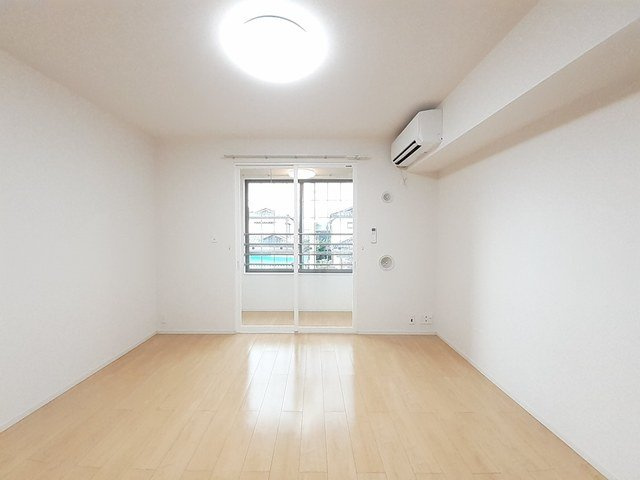 アウル本郷の居間・リビング|こちらの居間で趣味の時間をお楽しみください