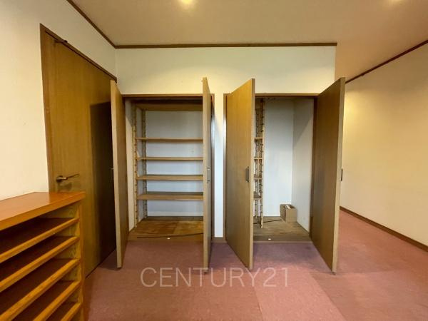渋川市半田中古一戸建ての収納