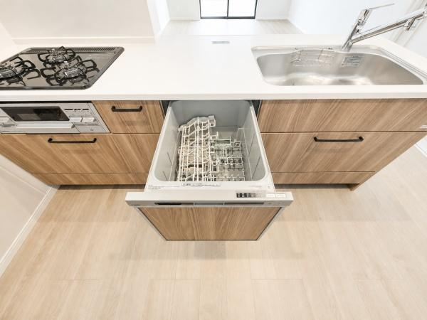 横浜市旭区西川島町の新築一戸建のキッチン|食洗器付きなのは家事の負担を軽減してくれる嬉しいポイント♪