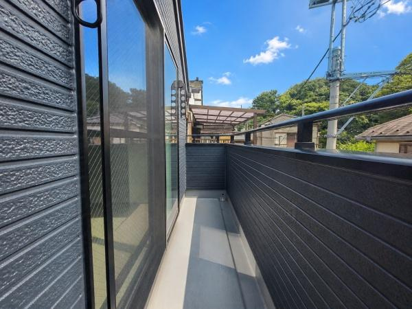 横浜市旭区西川島町の新築一戸建のバルコニー|陽当り良好のバルコニー！
風通しもよく気持ちいいです