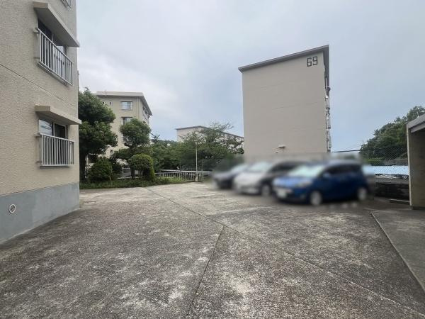 【駐車場】 | 明舞北住宅4号棟