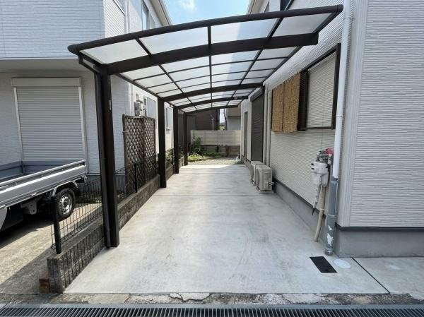 【駐車場】