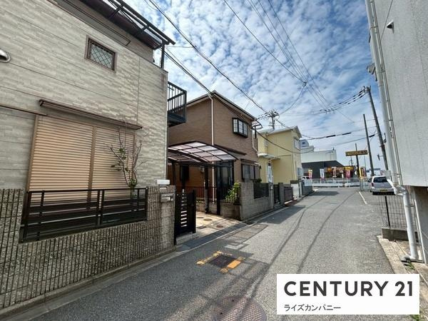 【前面道路含む現地写真】 | 高石市西取石3丁目　中古戸建