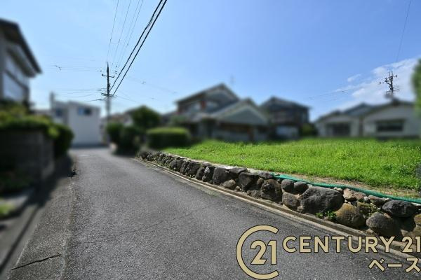 磯城郡三宅町大字石見の売地の前面道路含む現地写真|■現地撮影写真■落ち着いた雰囲気の住宅地です！ぜひお気軽にお問い合わせください！
