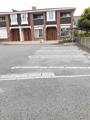 ベル・アンジュの駐車場