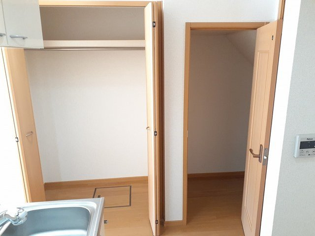 フレーシュメゾン西原の収納