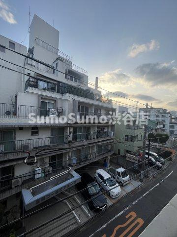エクセルシオール目黒三田の展望