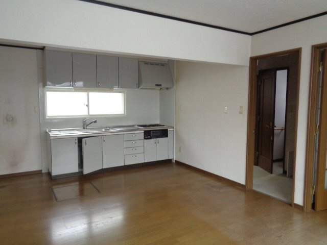 北見市とん田東町598番2　中古売家の居間・リビング