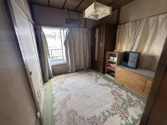 泉北郡忠岡町忠岡東２丁目１３－２２の和室