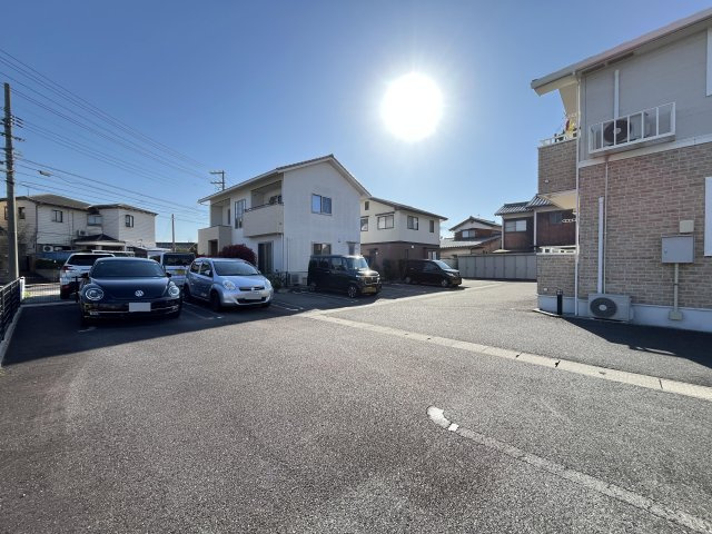 Ｐｉｎｅ　Ｃｏｕｒｔの駐車場