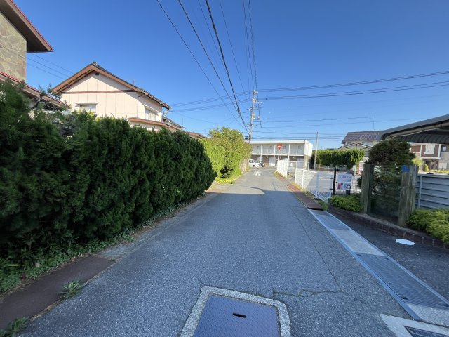 Ｐｉｎｅ　Ｃｏｕｒｔの周辺