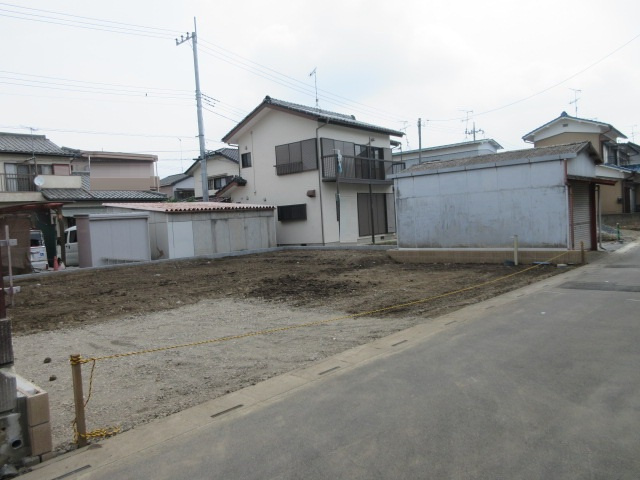 【仲介手数料無料】新築戸建　熊谷市別府2-92（全1棟）の前面道路含む現地写真