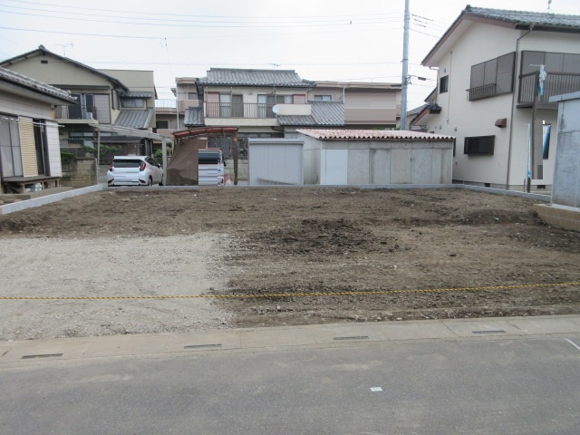 【仲介手数料無料】新築戸建　熊谷市別府2-92（全1棟）の前面道路含む現地写真
