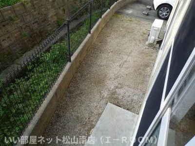 【庭】 | エステイト仙波 Ｂ棟
