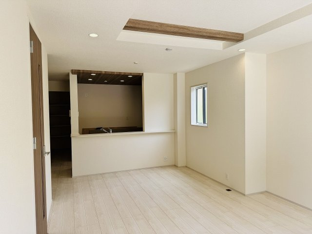 八王子市　石川町　新築一戸建ての内装|～開放感が生まれる折り上げ天井～