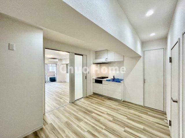 駒形マンションのキッチン|ダイニングキッチン