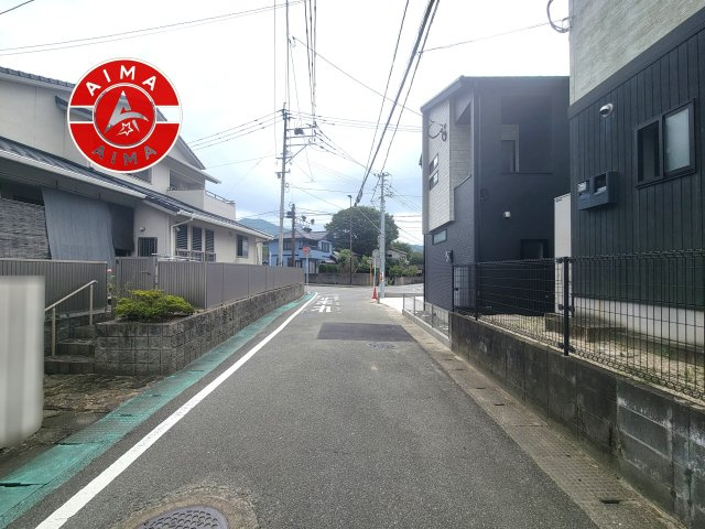 筑紫野市吉木第1-1棟（1号棟）の外観|前面道路含む現地の写真です。