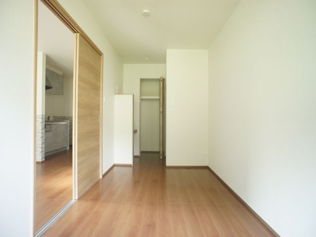 【子供部屋】 | Park Forest(パークフォレスト）B | お部屋がスッキリ！充実収納付きです♪